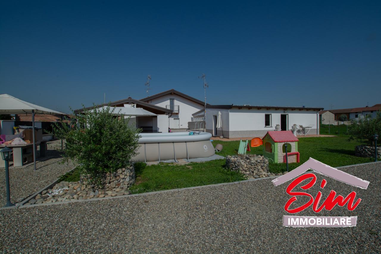 Vendita Quadrivani, Casalvolone foto