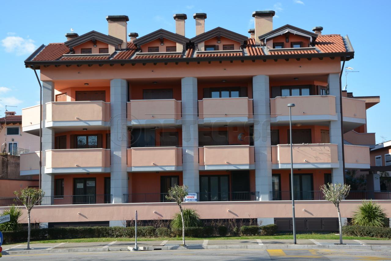 Vendita Trivani, Grado foto