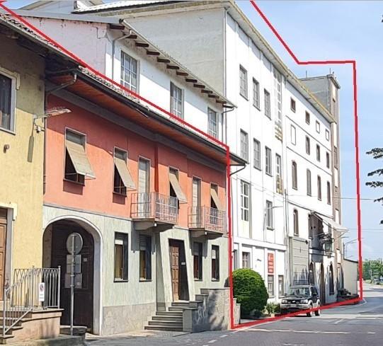 Vendita Industriale, Faule foto