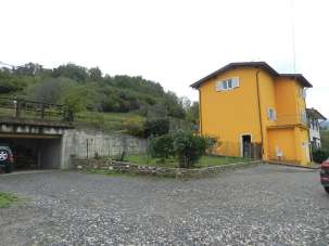 Vendita Pentavani, Lucca