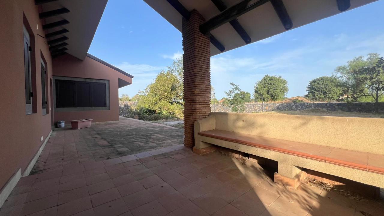 Vendita Multivani, San Giovanni la Punta foto