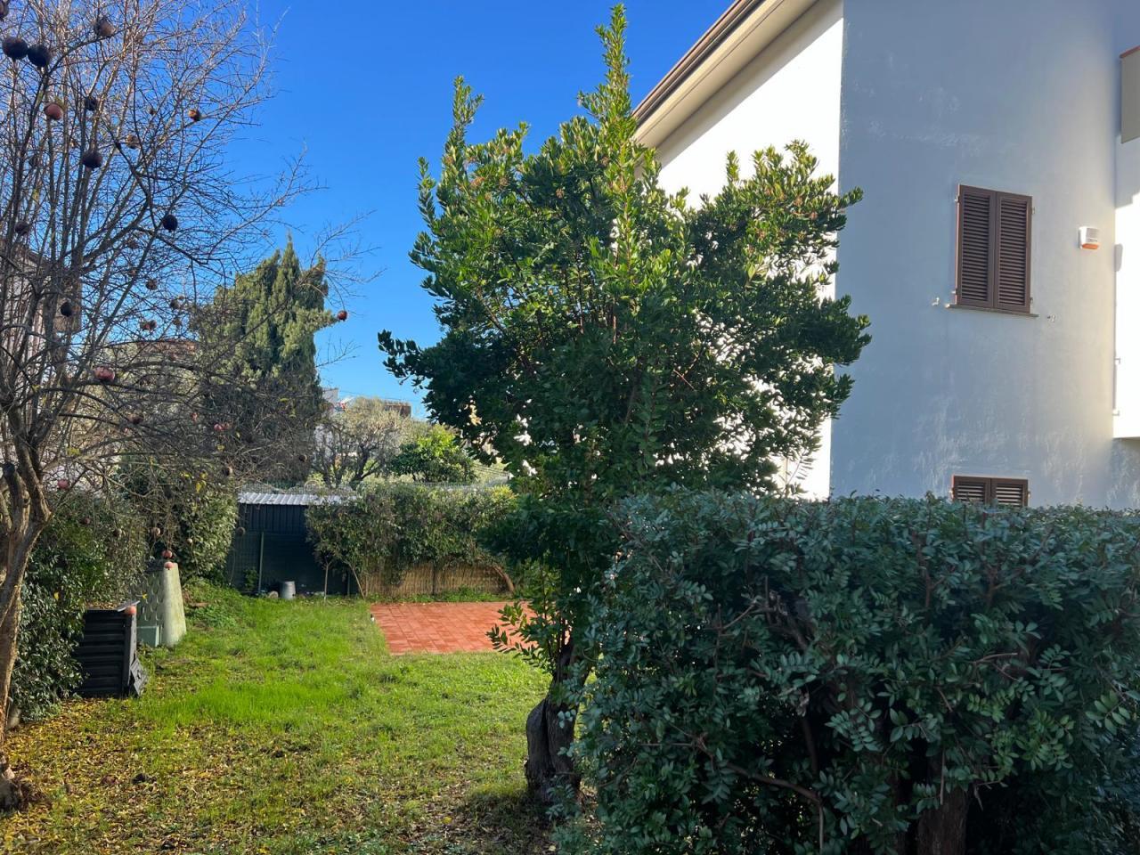 Vendita Esavani, Sarzana foto