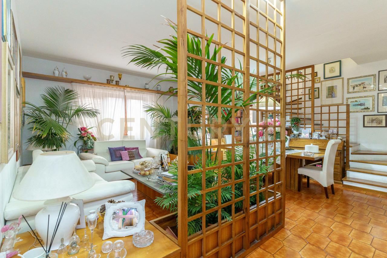 Vendita Eptavani, Catania Vendita Eptavani, Catania foto