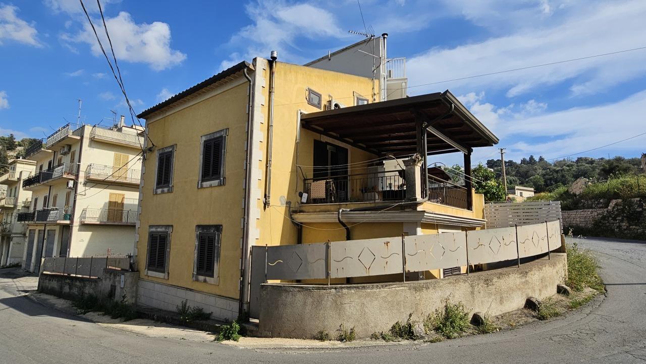 Vendita Quadrivani, Scicli foto