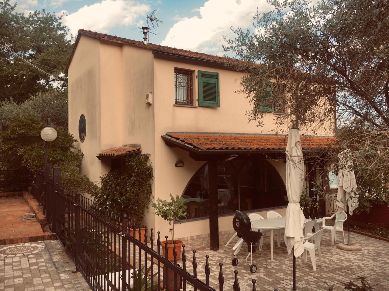 Vendita Pentavani, Sarzana Vendita Pentavani, Sarzana foto