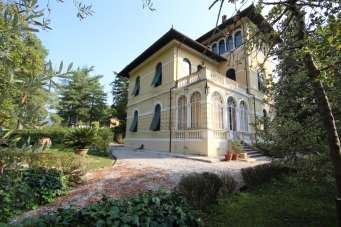 Vendita Multivani, Lucca