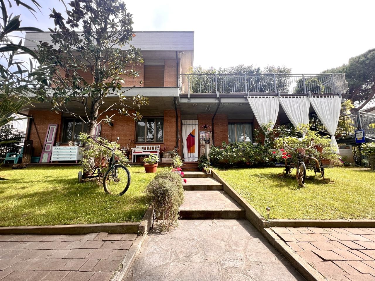 Vendita Multivani, Cervia foto