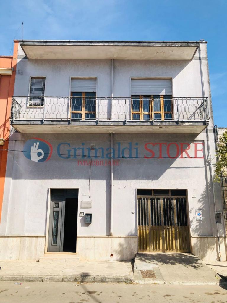 Vendita Multivani, Salice Salentino foto