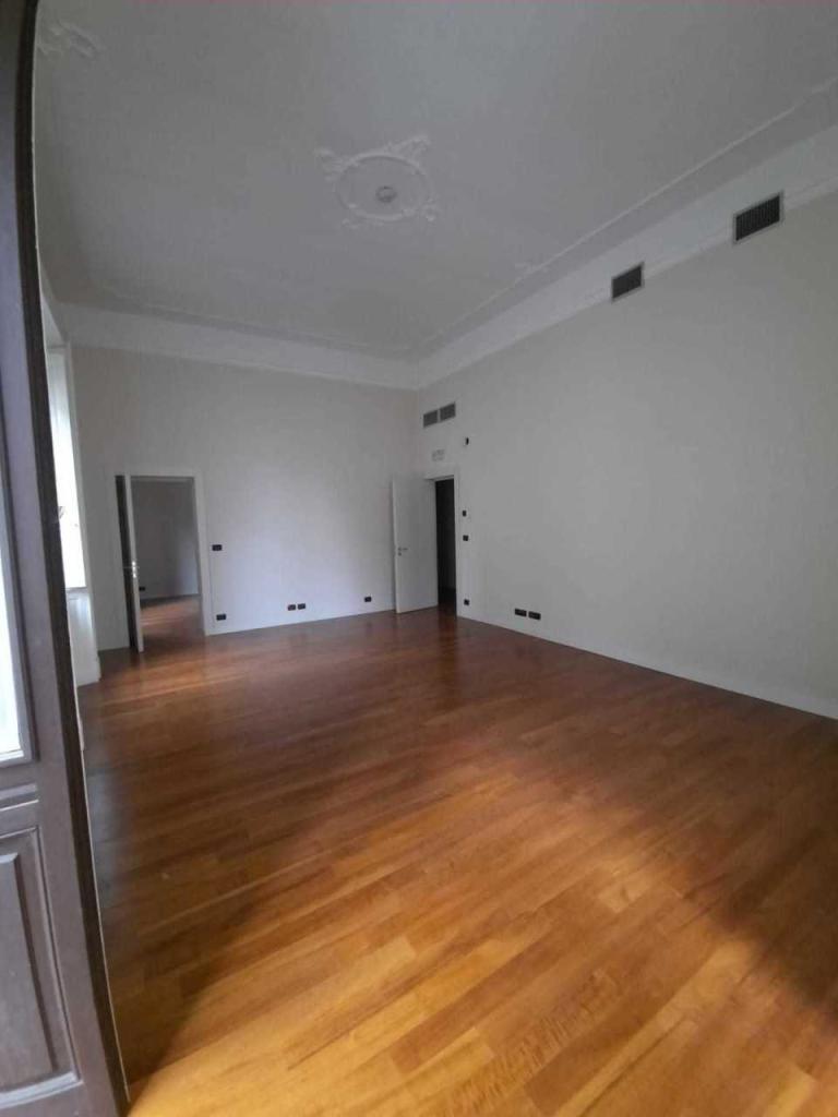 Affitto Multivani, Piacenza Affitto Multivani, Piacenza foto