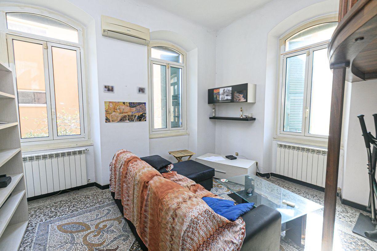 Vendita Pentavani, Genova Vendita Pentavani, Genova foto