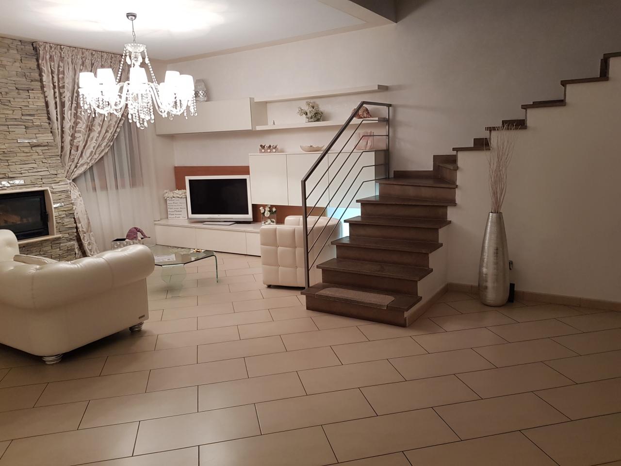 Vendita Multivani, Calci foto