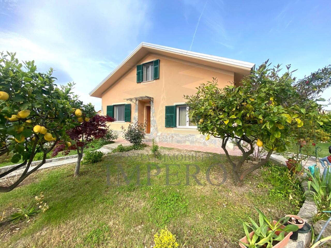Vendita Quadrivani, Ventimiglia foto