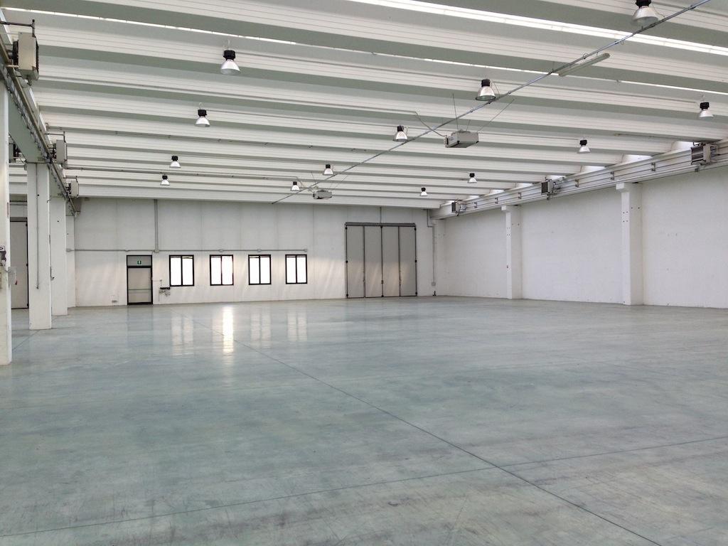 Verkauf Industriale, Capannori foto