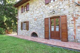Vendita Locali commerciali, Pescaglia