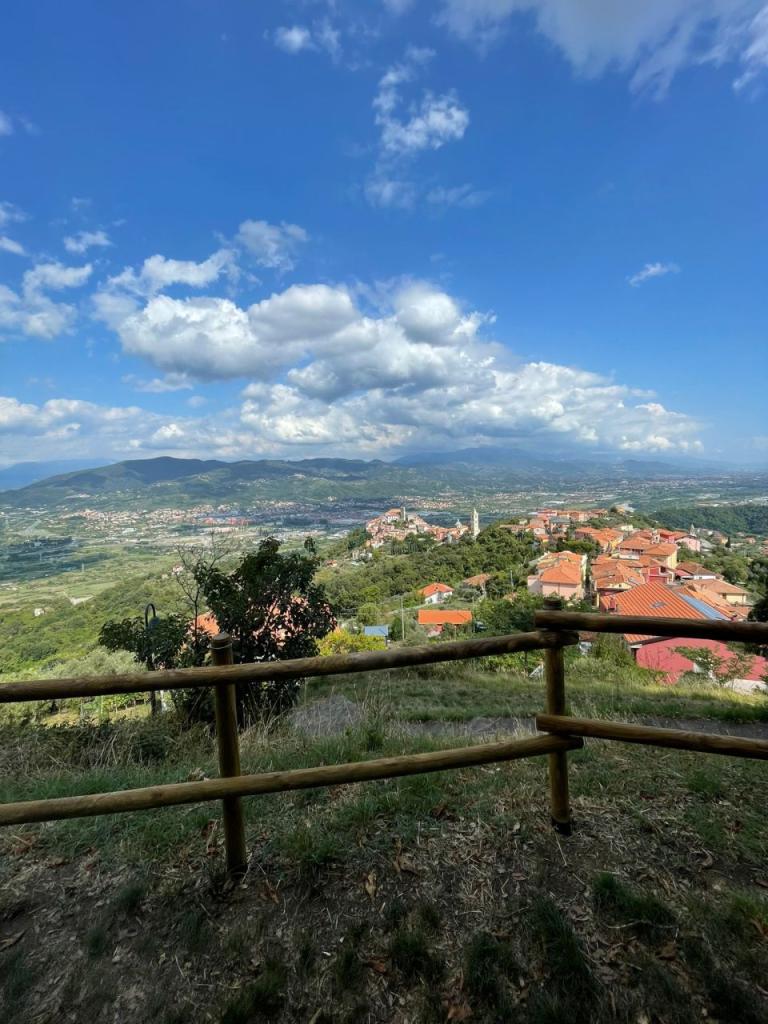 Vendita Pentavani, Vezzano Ligure foto
