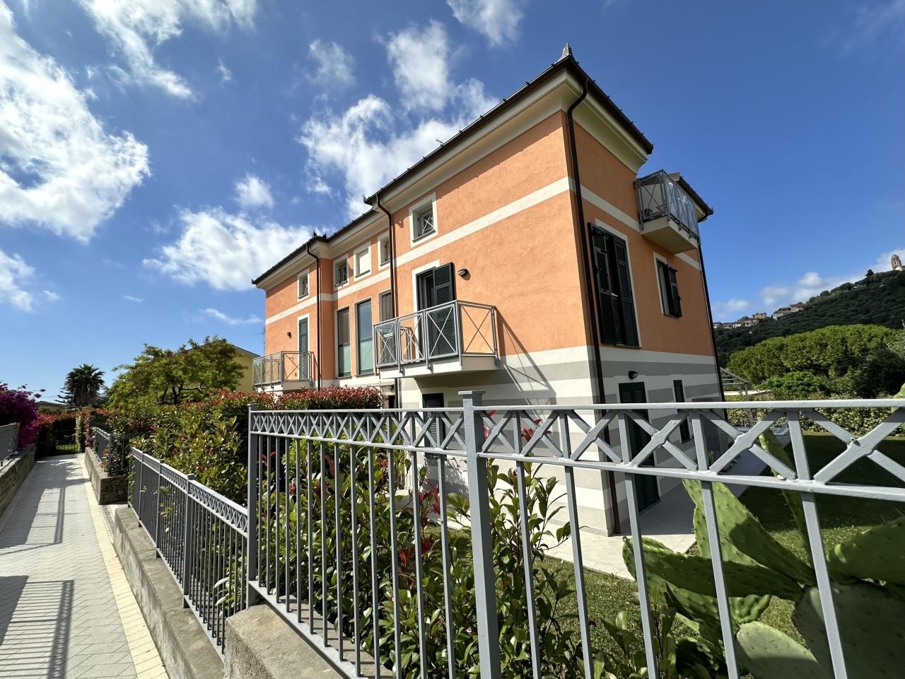 Vendita Trivani, Diano Castello foto