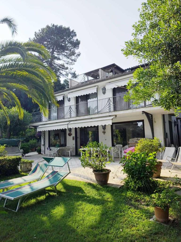 Vendita Multivani, Sabaudia foto