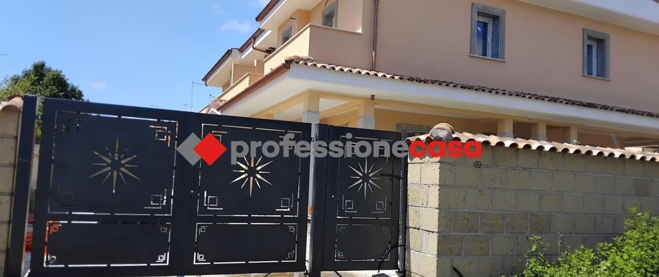 Vendita Quadrivani, Pomezia foto