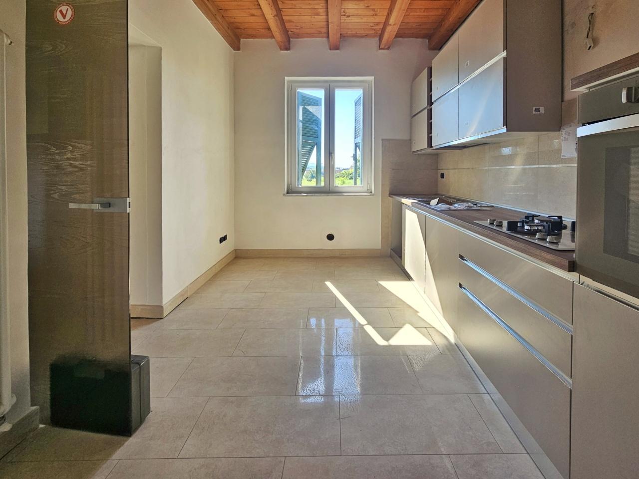 Vendita Pentavani, Sarzana Vendita Pentavani, Sarzana foto