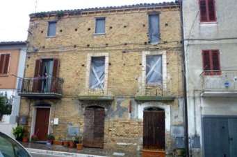 Vendita Trivani, Controguerra Vendita Trivani, Controguerra