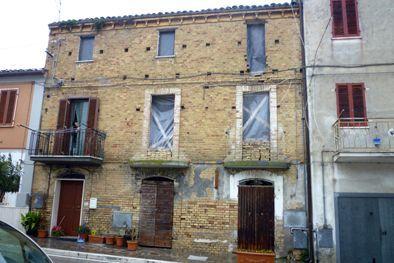 Vendita Trivani, Controguerra foto