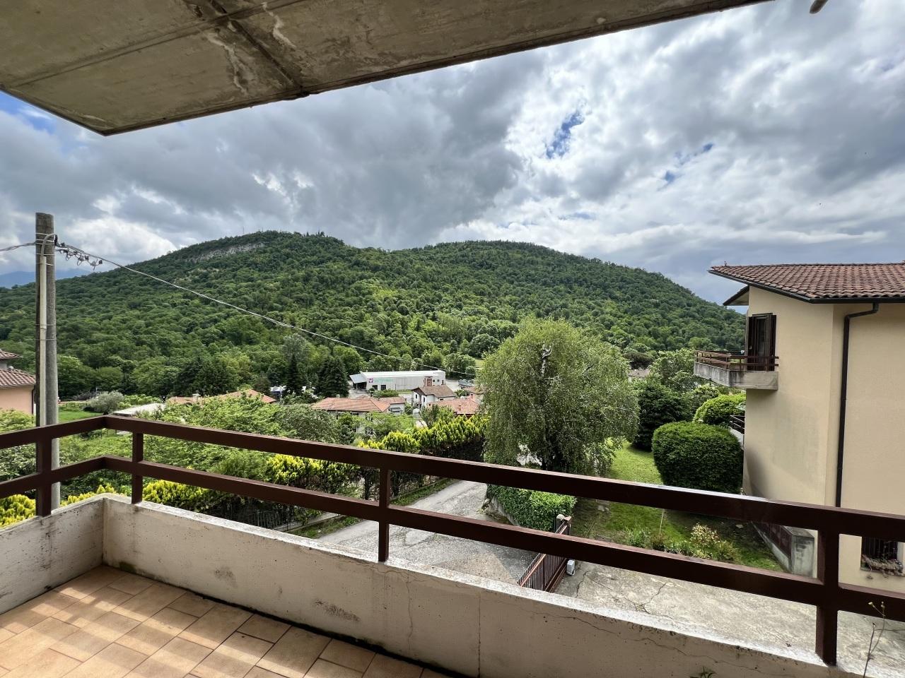 Vendita Bivani, Laveno-Mombello foto