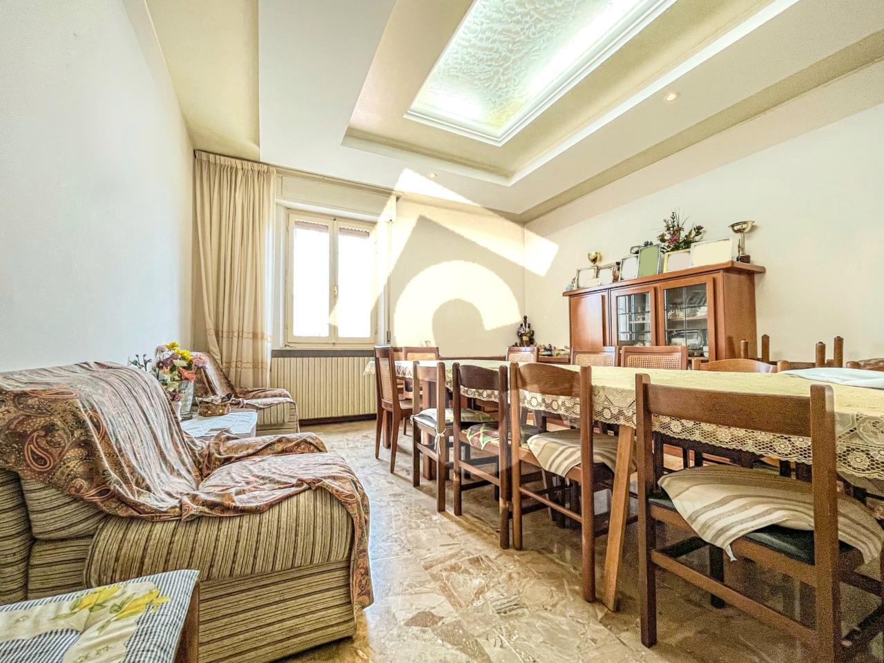 Vendita Quadrivani, Jesi Vendita Quadrivani, Jesi foto