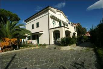 Venta Multivani, Ameglia