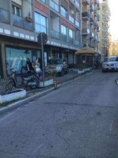 Affitto 1 vetrina, Pescara foto