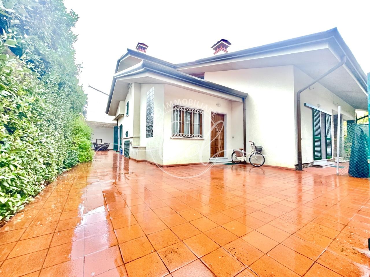 Affitto Esavani, Forte dei Marmi foto