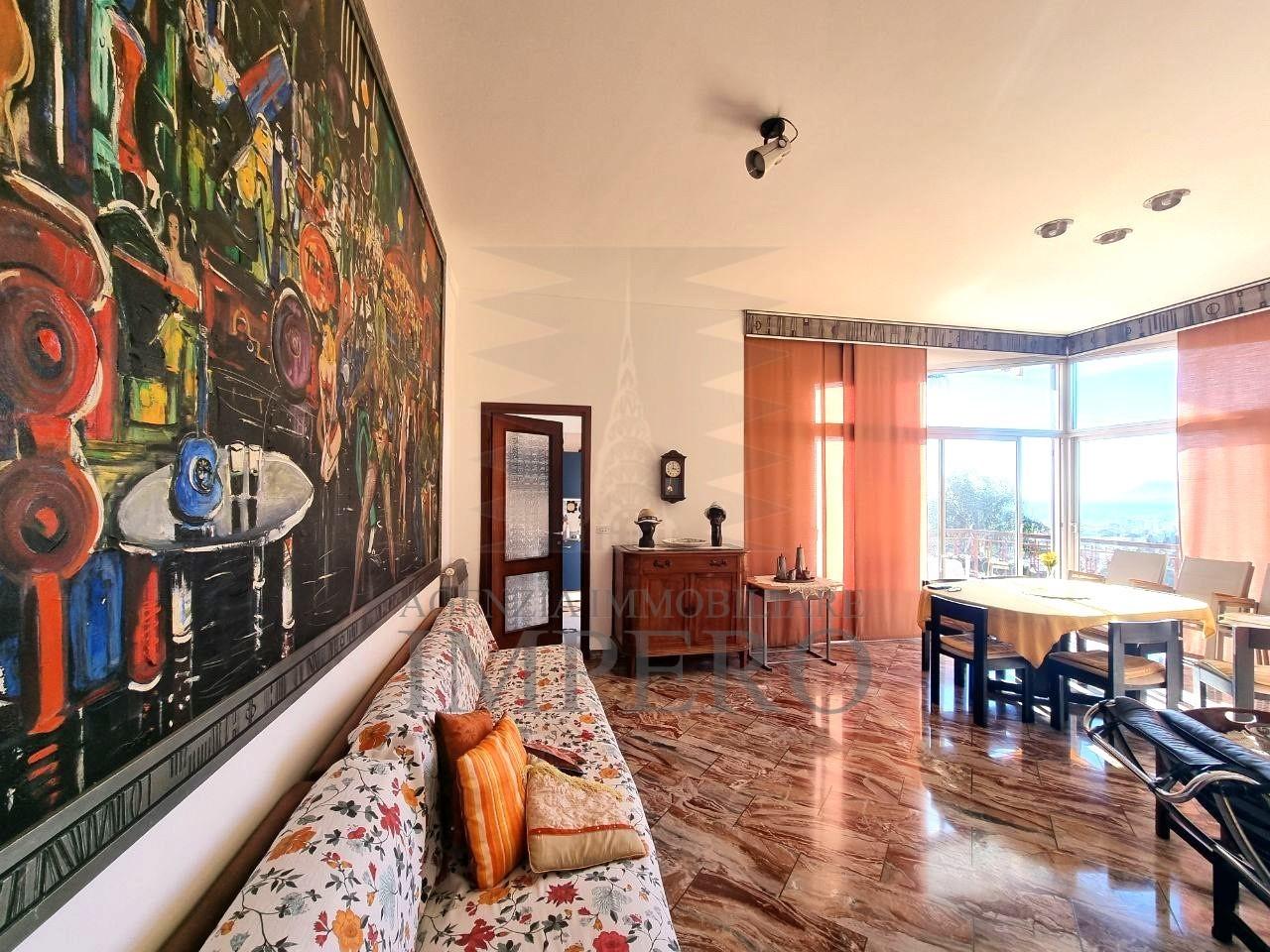 Vendita Multivani, Bordighera foto