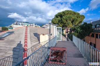 Vendita Multivani, Genova
