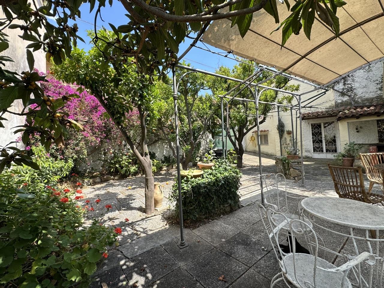 Vendita Multivani, Diano San Pietro foto