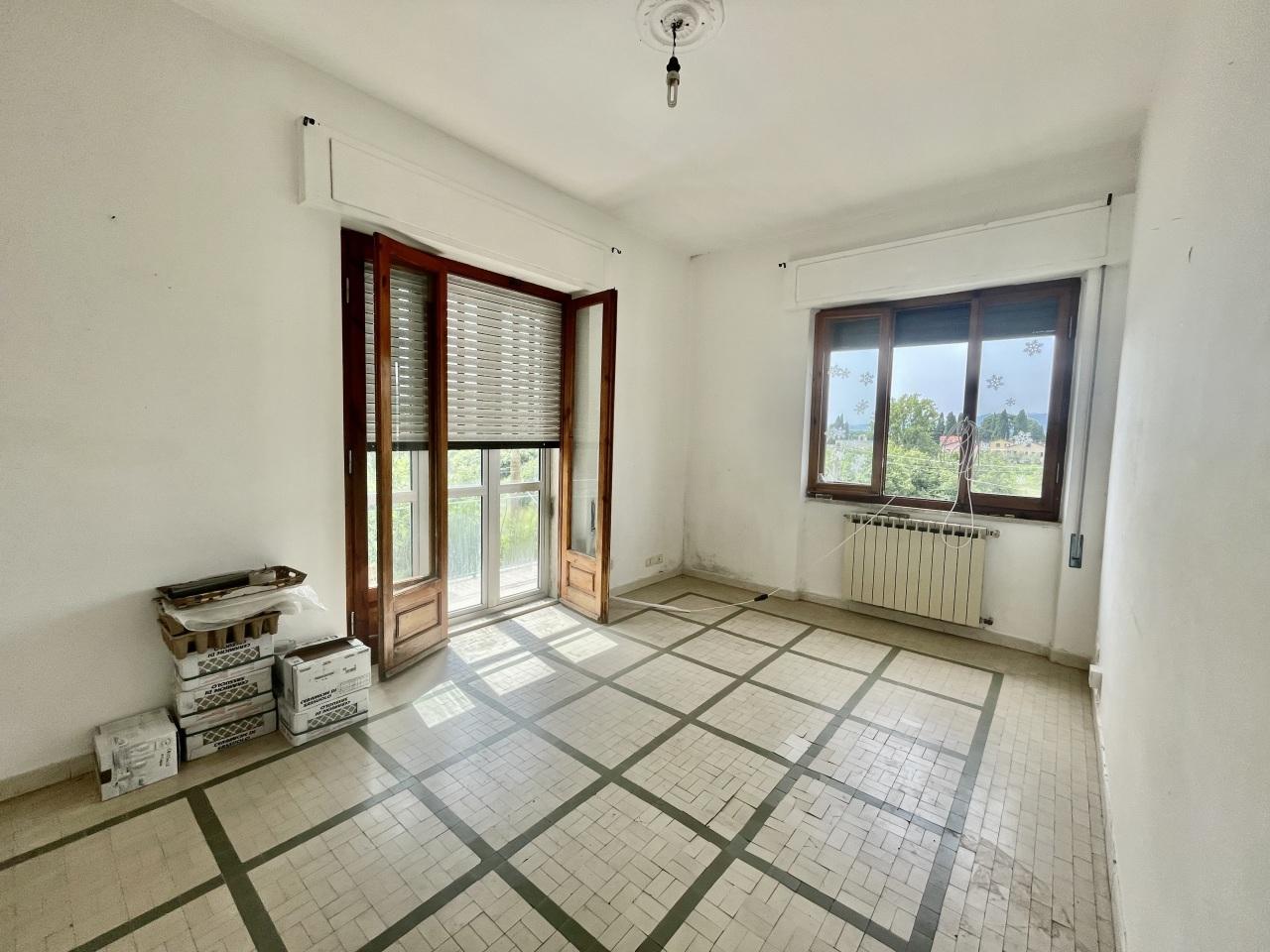 Vendita Eptavani, Sarzana foto