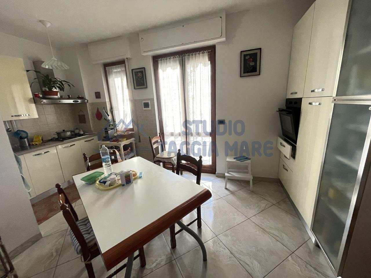 Vendita Pentavani, Taggia foto