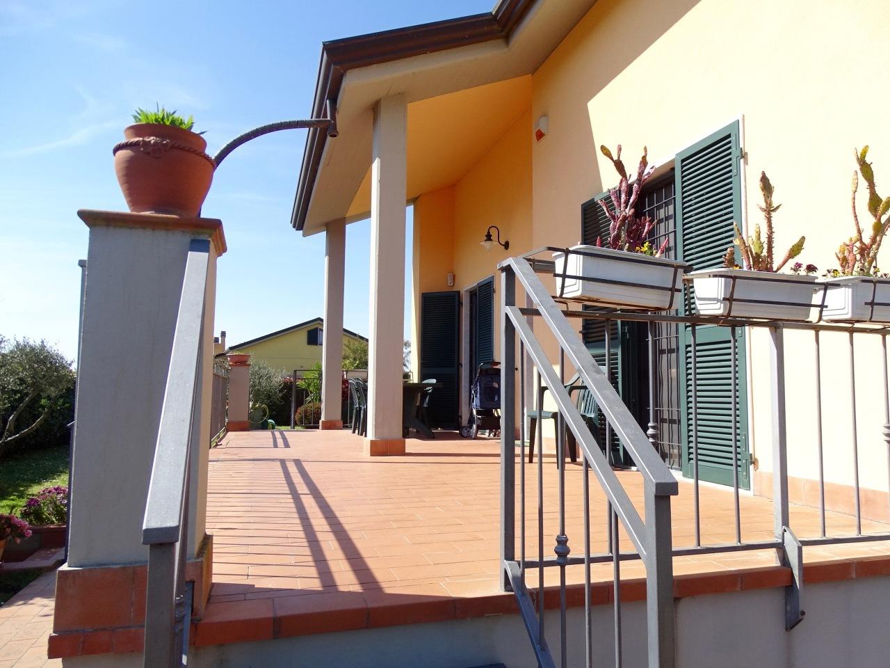 Vendita Pentavani, Sarzana foto