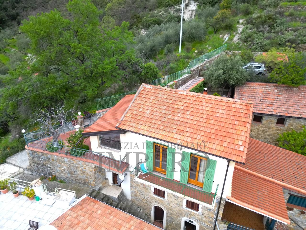 Vendita Quadrivani, Perinaldo foto