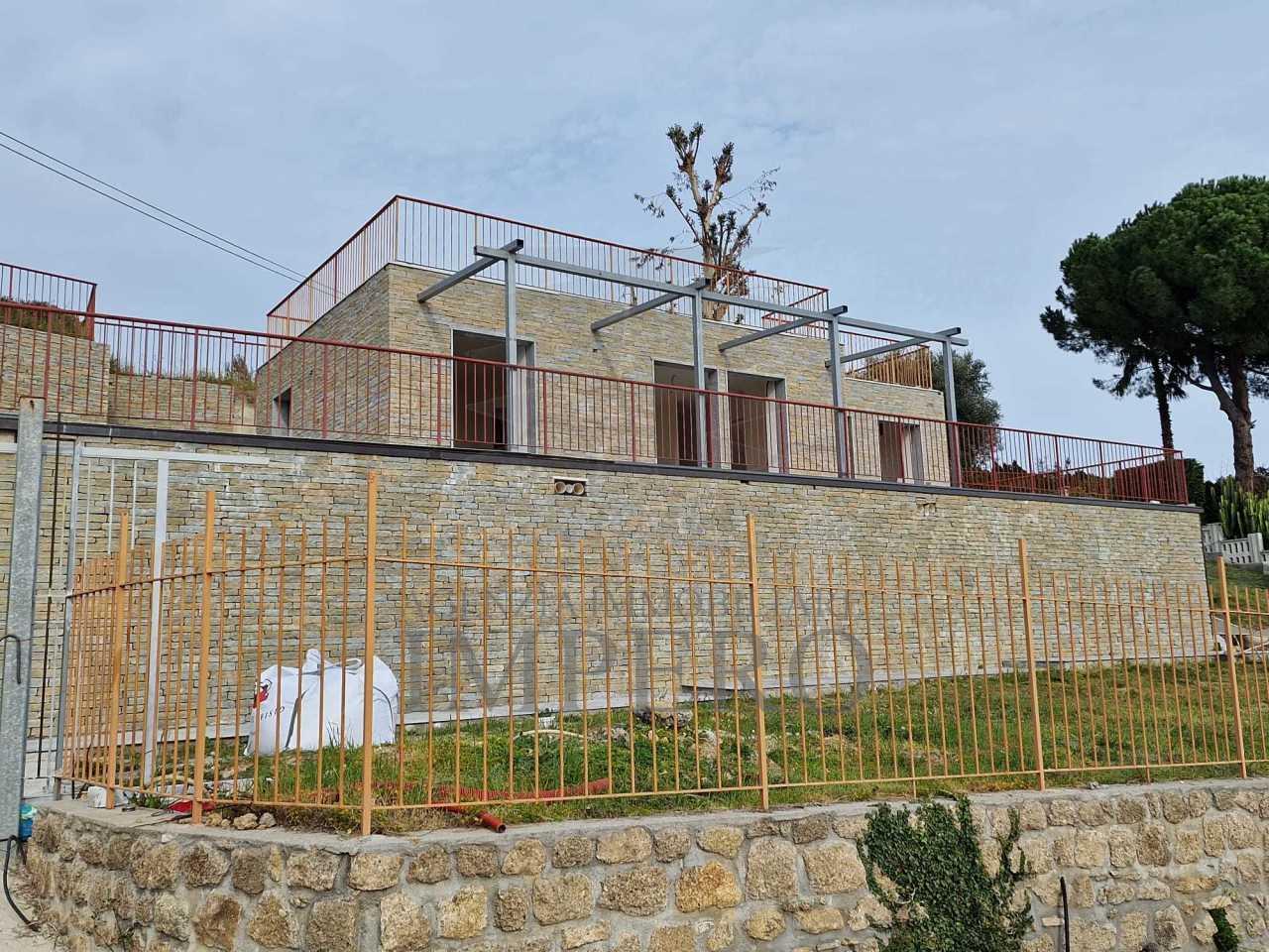 Vendita Multivani, Bordighera foto