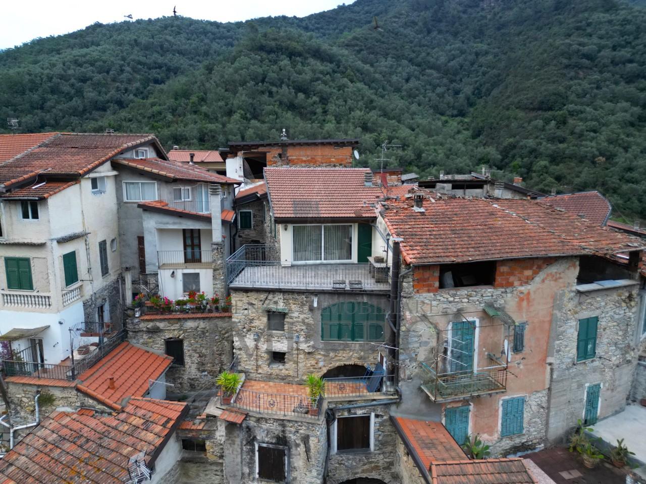 Vendita Quadrivani, Rocchetta Nervina foto