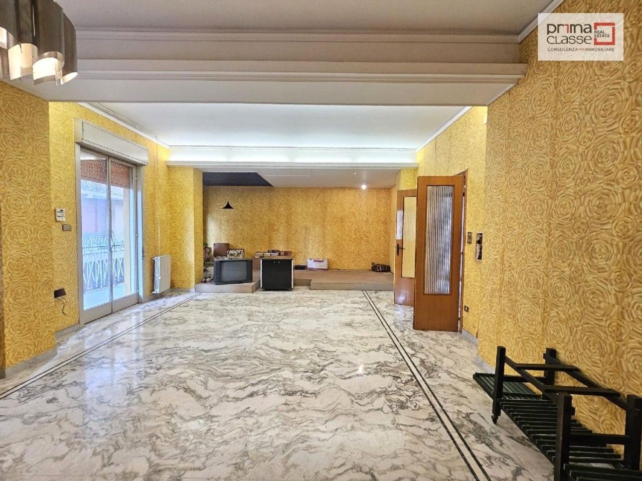 Vendita Multivani, Vittoria foto