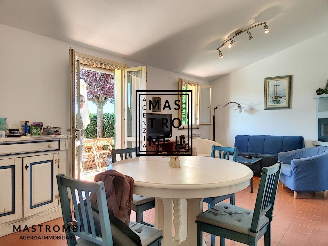 Vendita Casa indipendente, Montecarlo Vendita Casa indipendente, Montecarlo foto