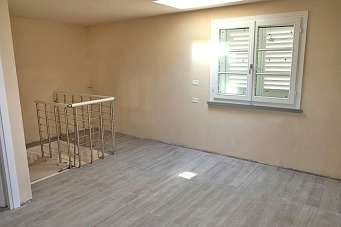 Vendita Quadrivani, Lastra a Signa