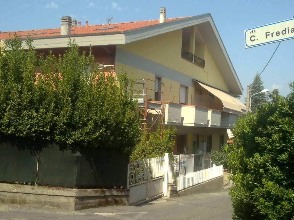 Affitto Quadrivani, Massa foto