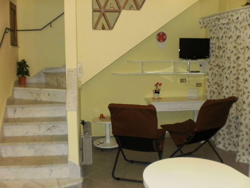 Affitto Monovano, Massa foto