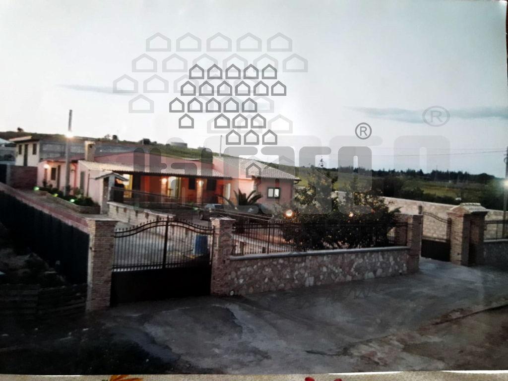 Vendita Pentavani, Caltagirone foto