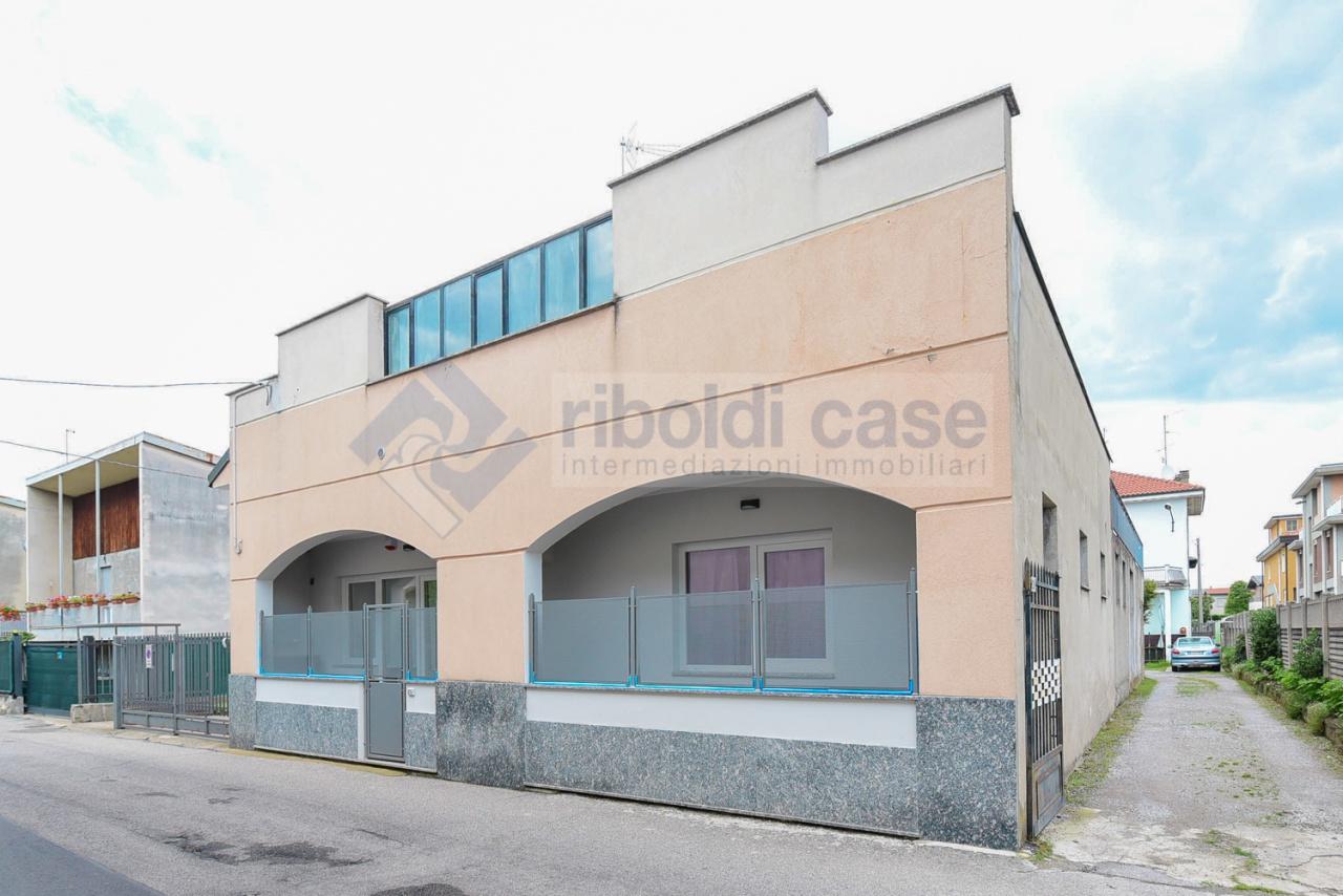 Vendita Quadrivani, Cabiate foto