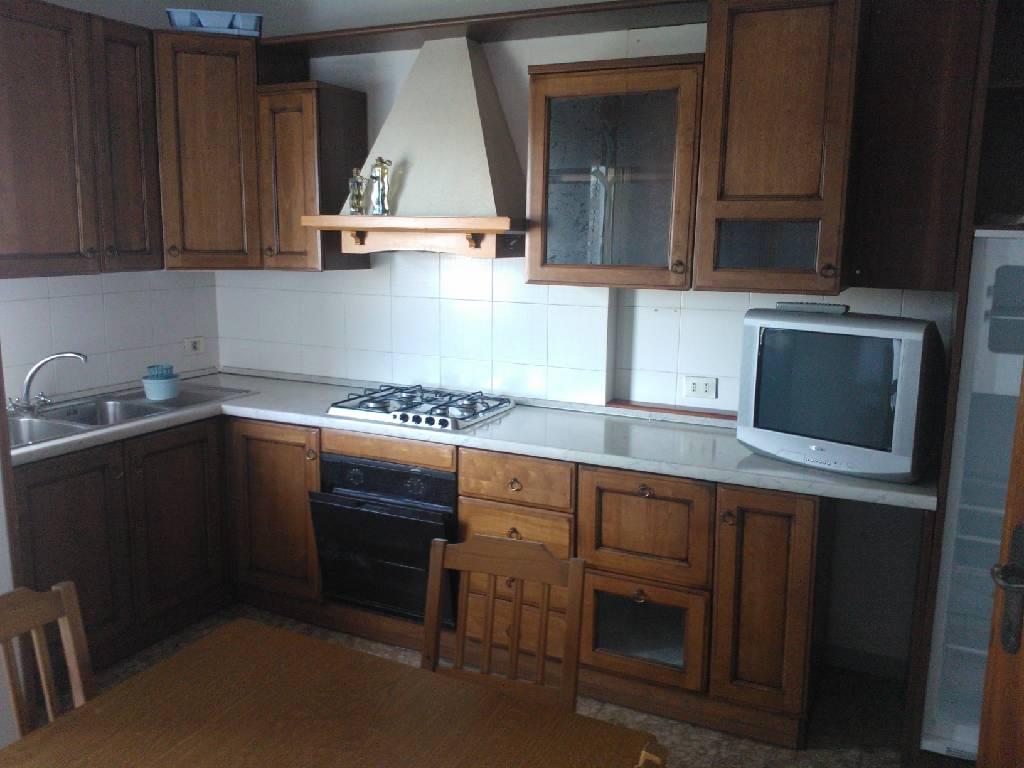 Affitto Quadrivani, Massa foto