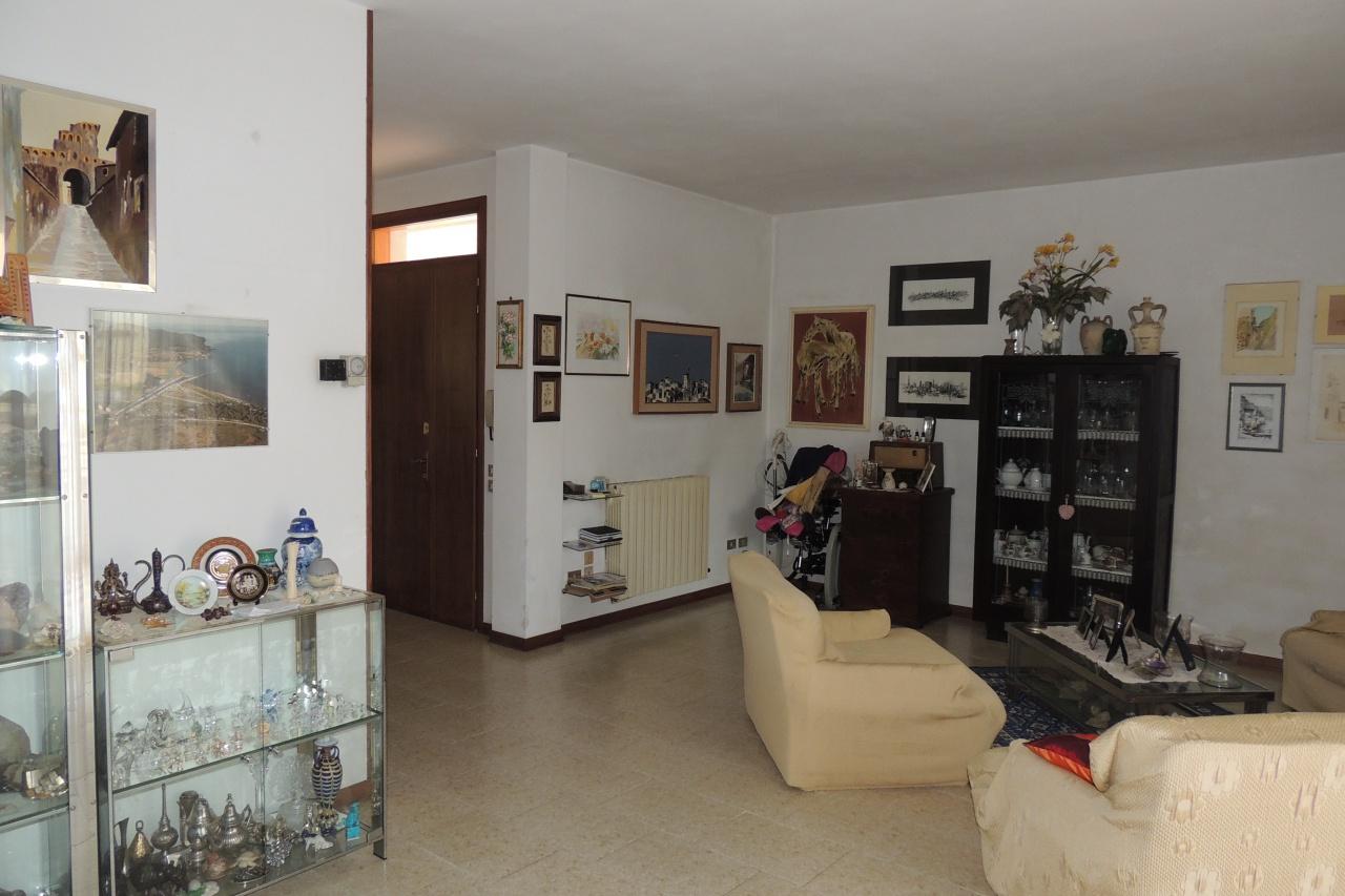 Vendita Esavani, Follonica foto