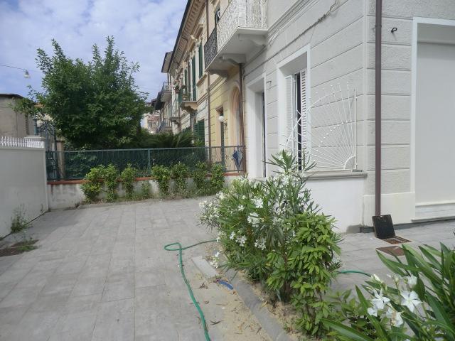Vendita Trivani, Viareggio foto