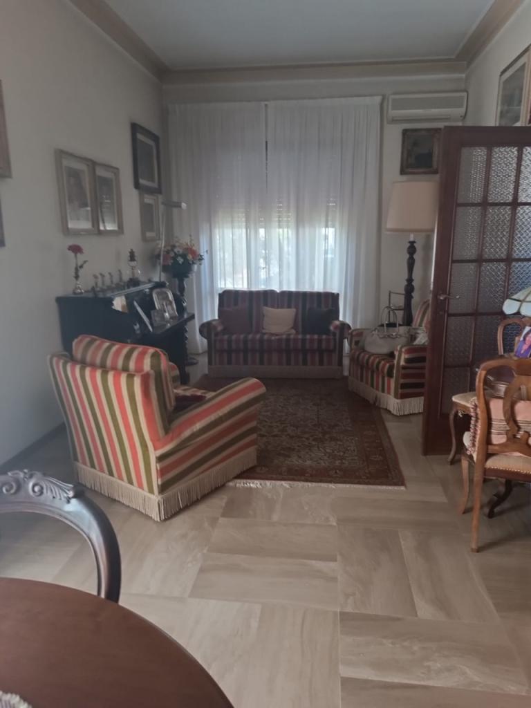 Vendita Eptavani, Viareggio foto